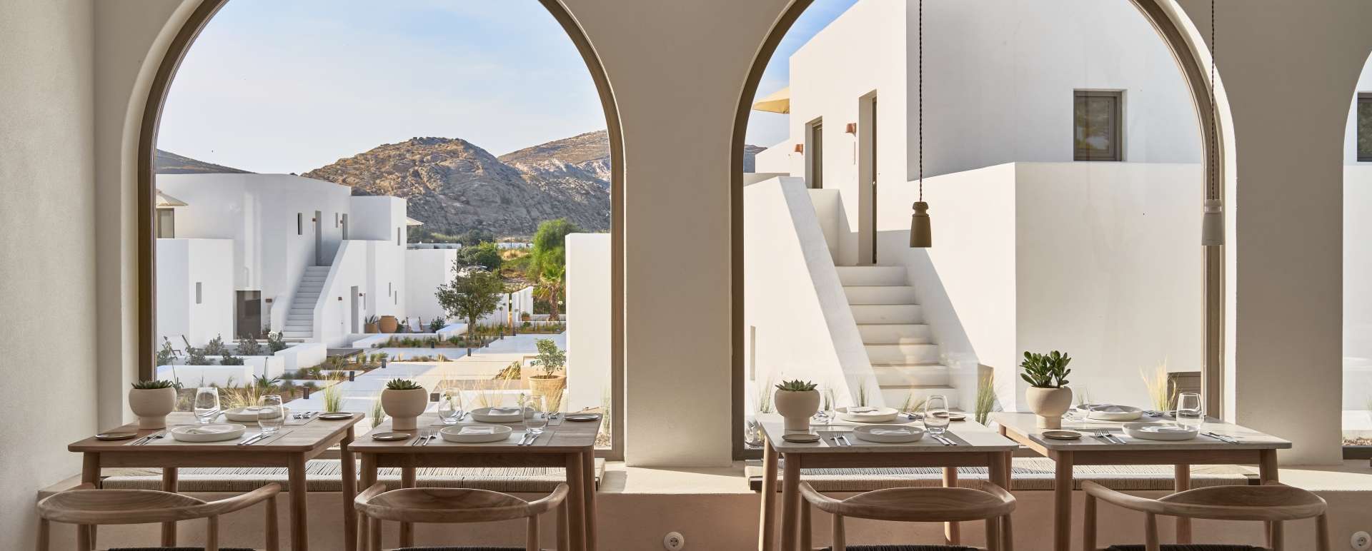 Mr E Restaurant 