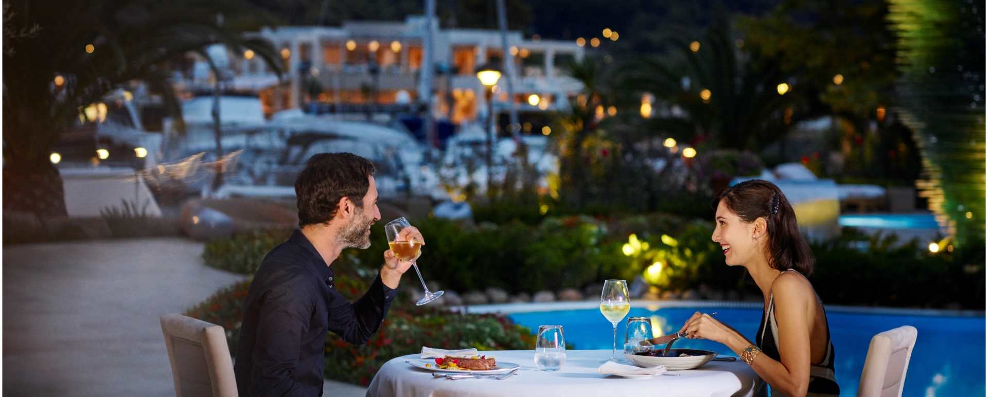 Dining - Sani Asterias