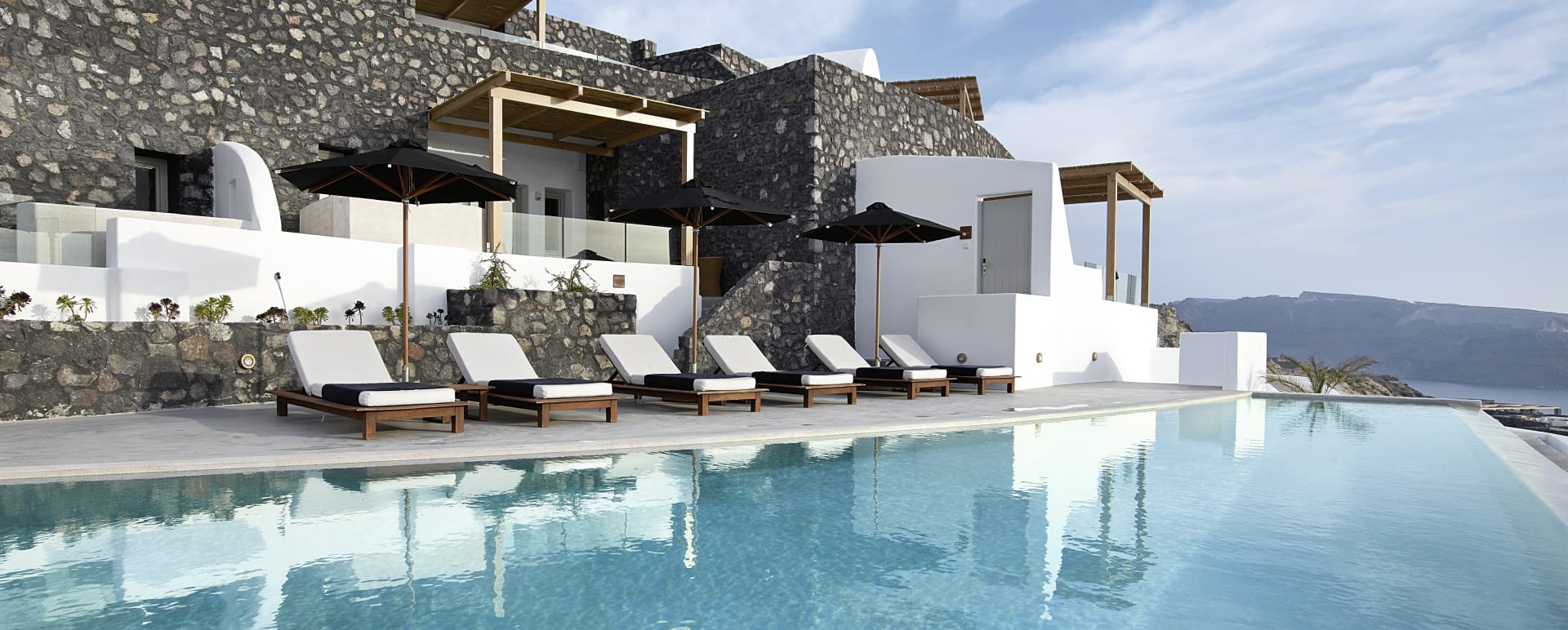 Outdoor lounges 