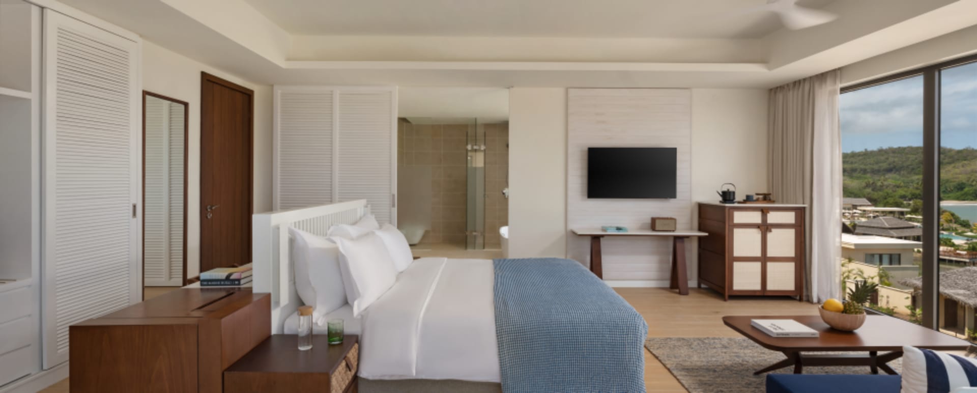 Bay View Pool Suite Bedroom 