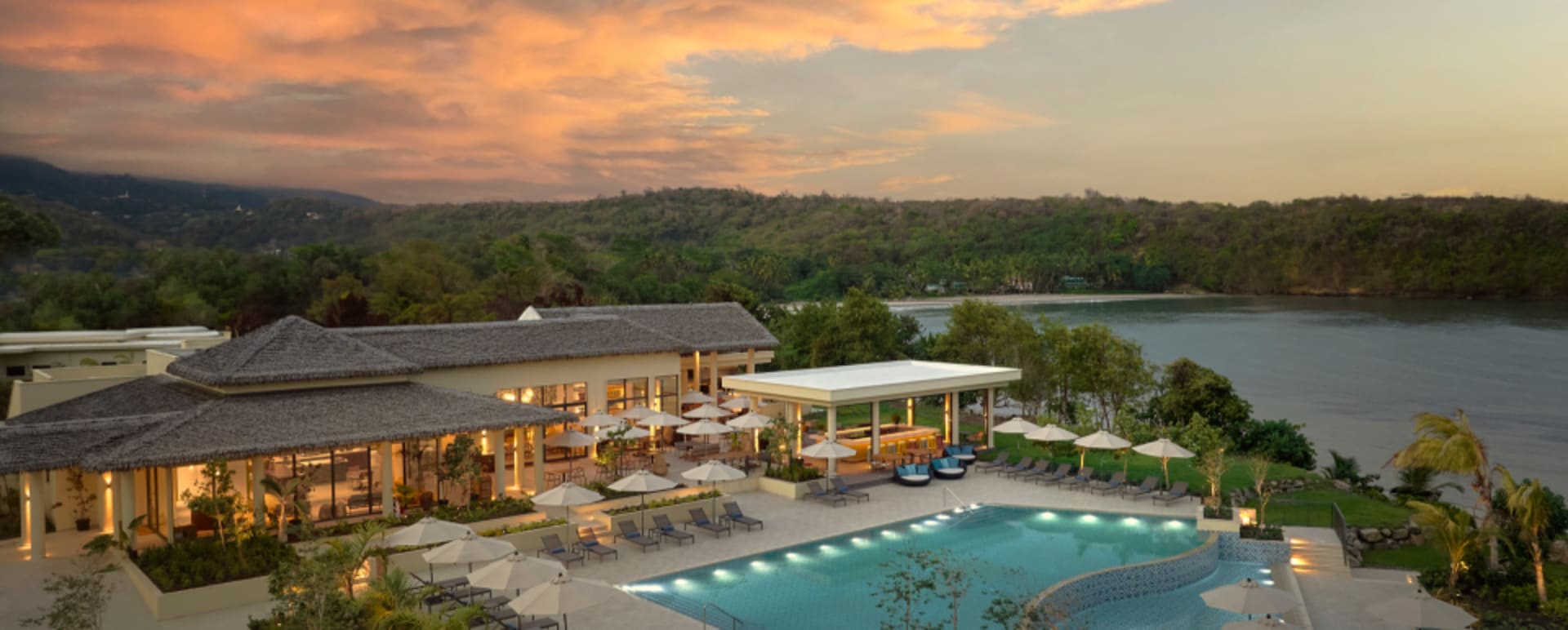 Resort Sunset 