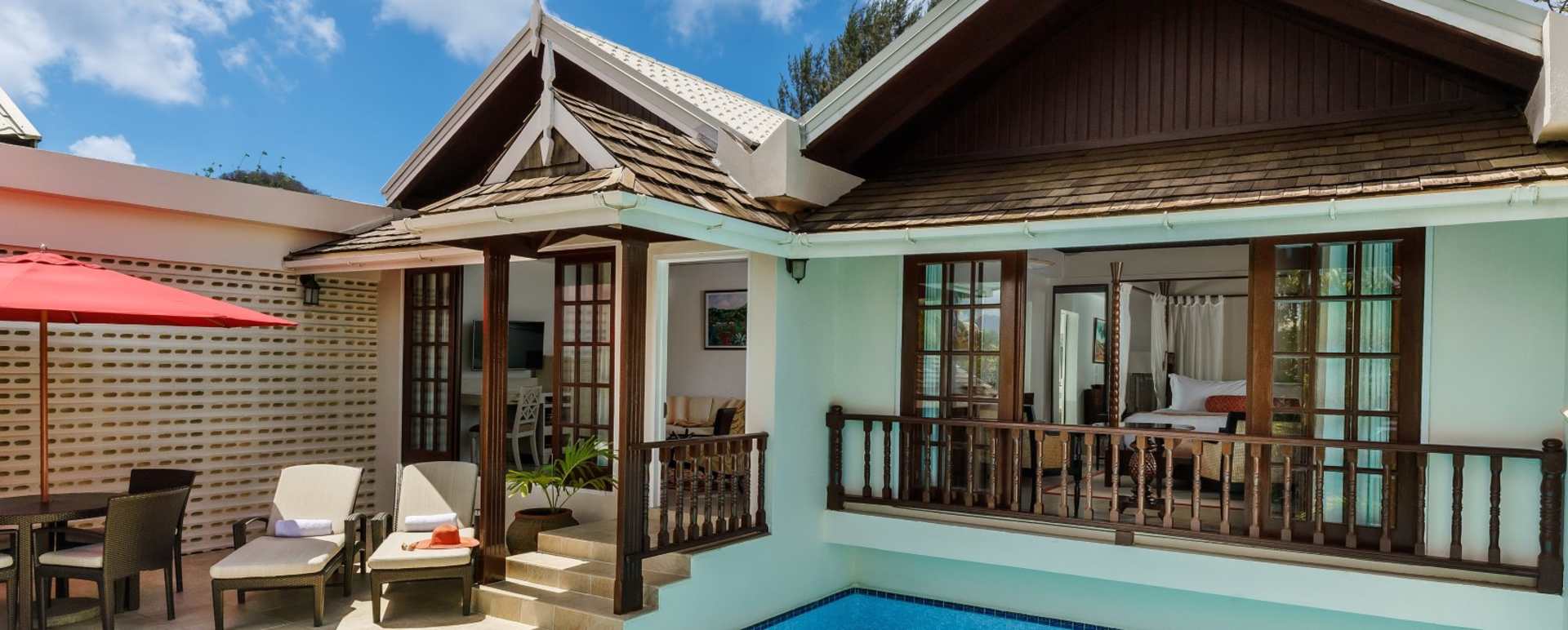 Royal Collection Pool Suites Exterior 