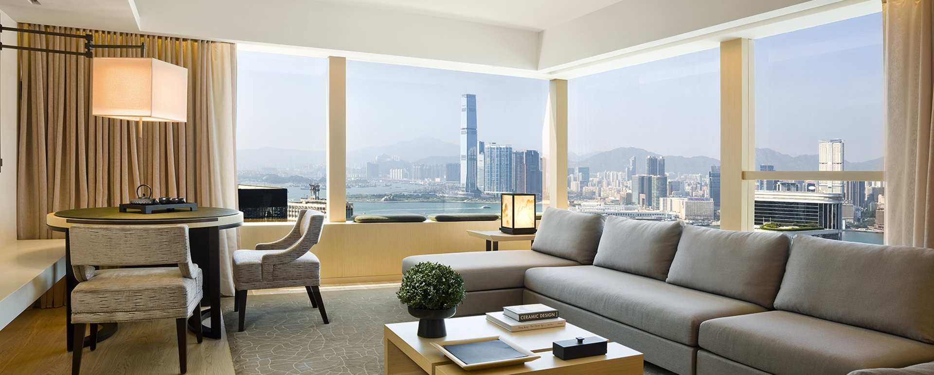 Upper Suite Living Room 