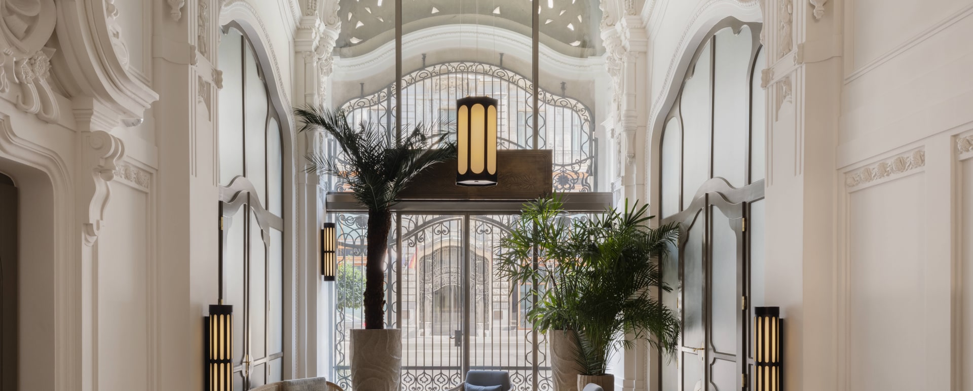 St Regis Budapest - lobby 