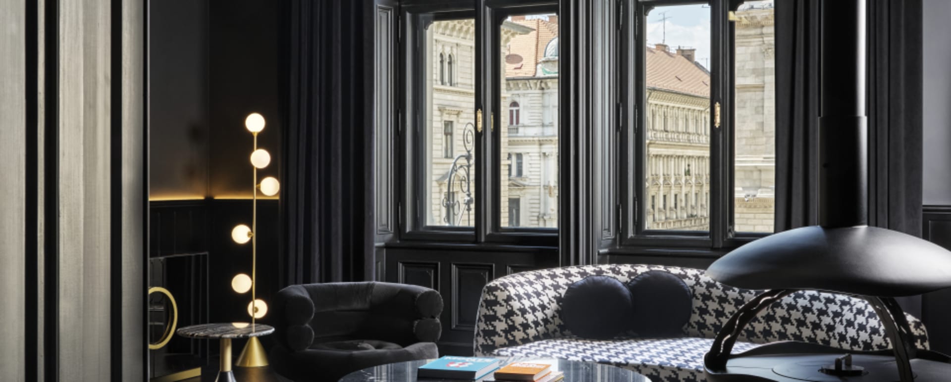 W Budapest - lounge seating 