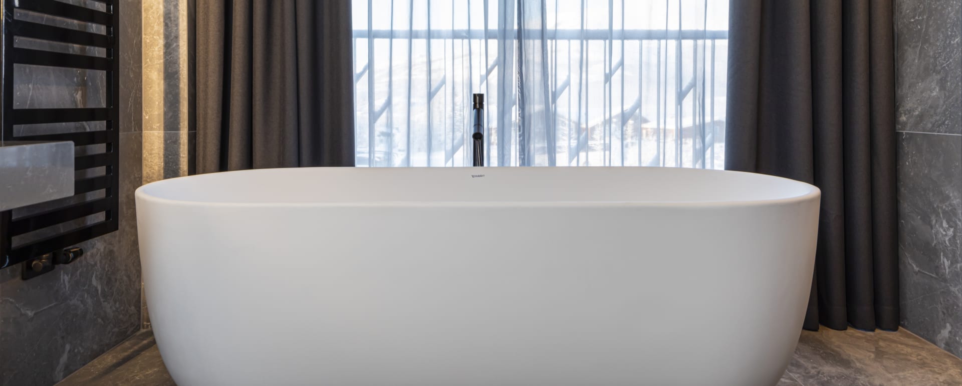 Suite Bathroom 