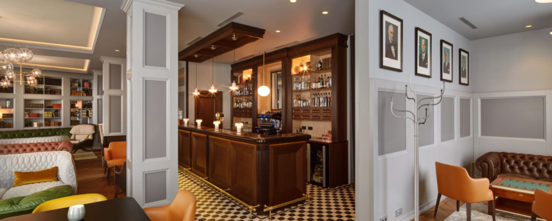 Lobby Bar 