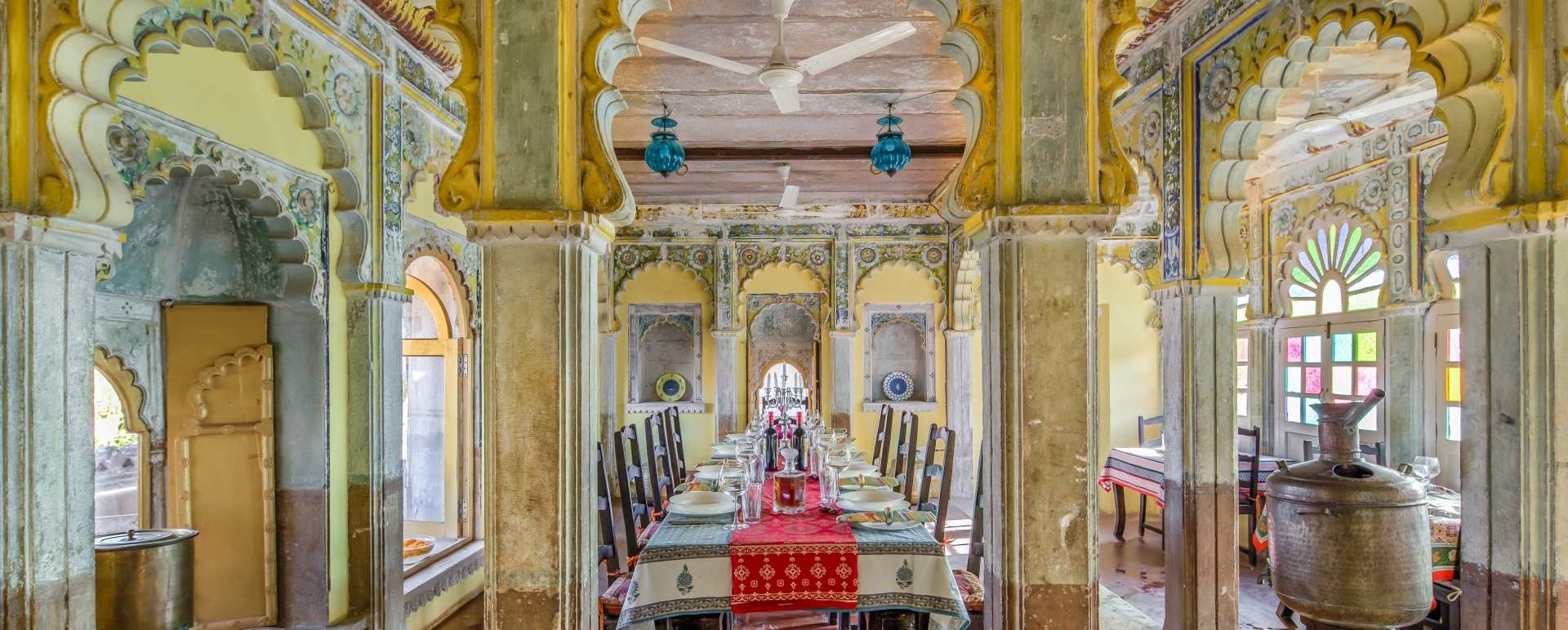 Beautiful Restaurant - Chanoud Garh