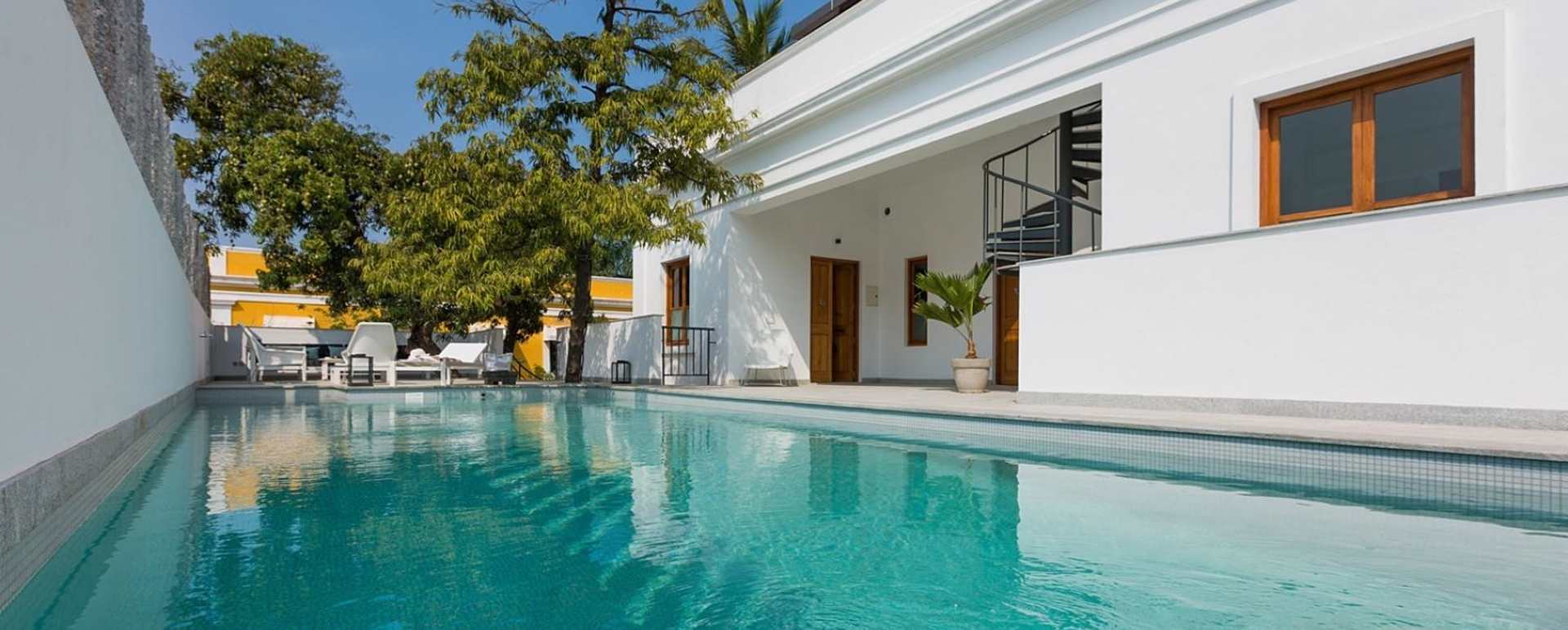 Pool - La Villa