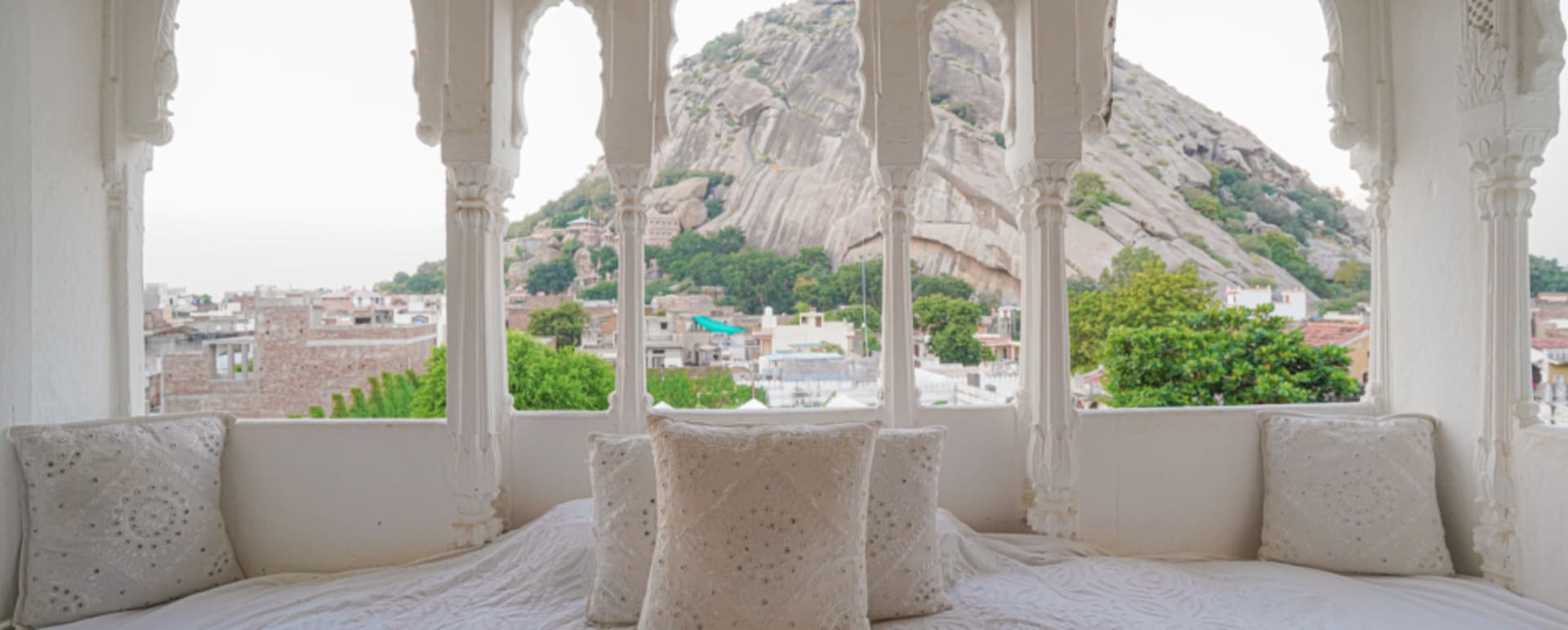 Day Bed View - Rawla Narlai  