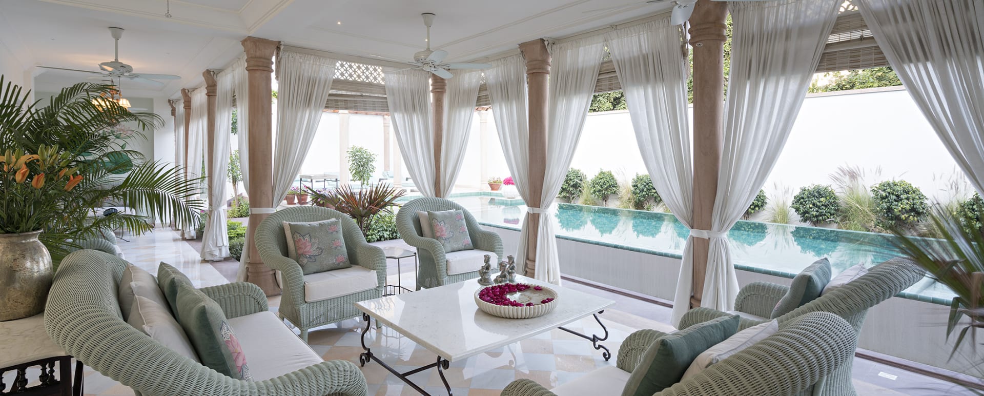 Pool sitting area - Rohet House  