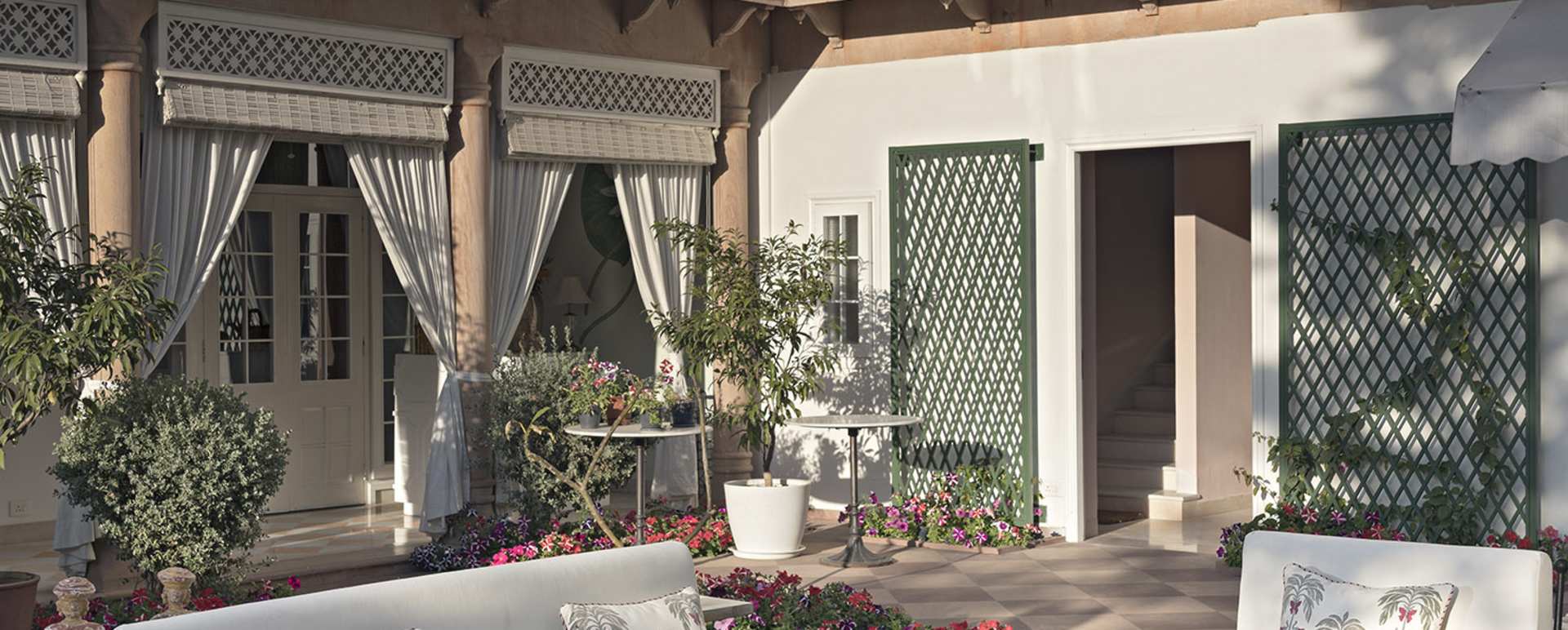 Courtyard - Rohet House 