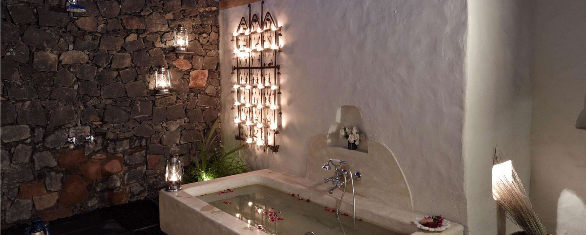 Outdoor Bath - Samode Safari Lodge 