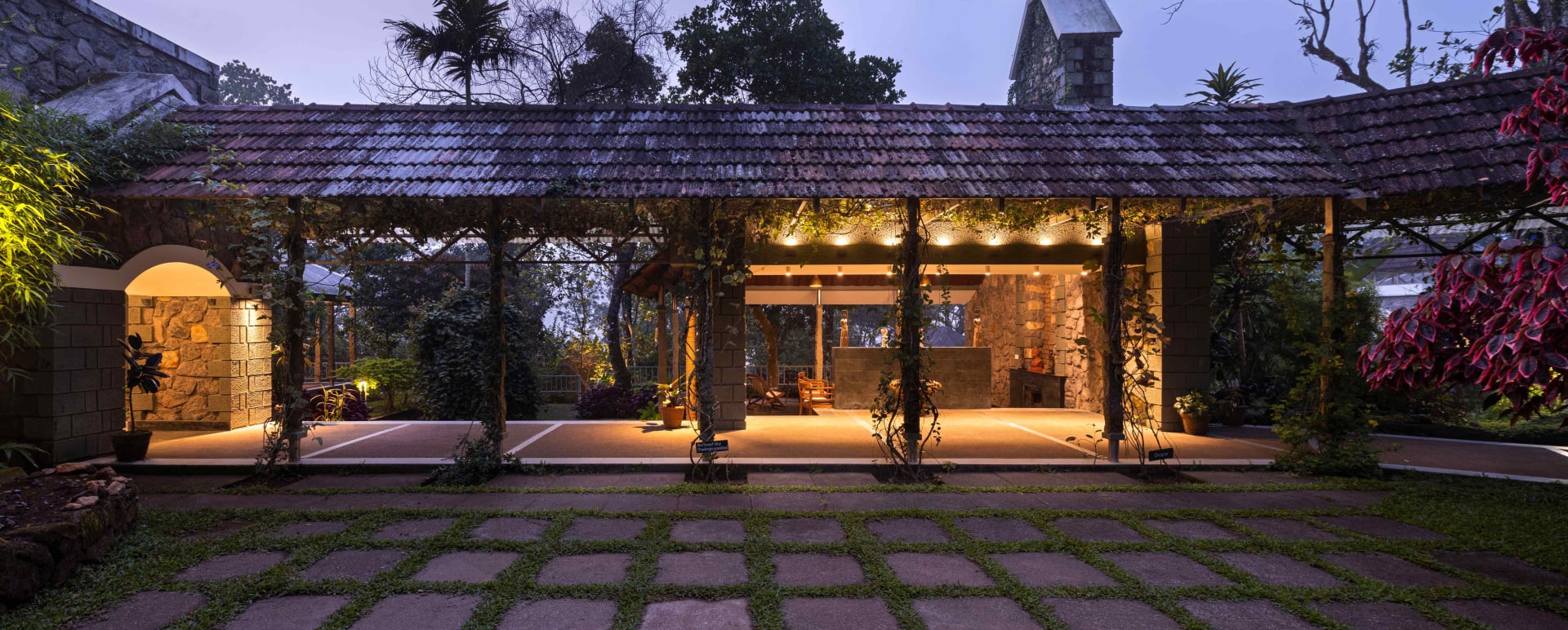 Lobby - Spicetree  