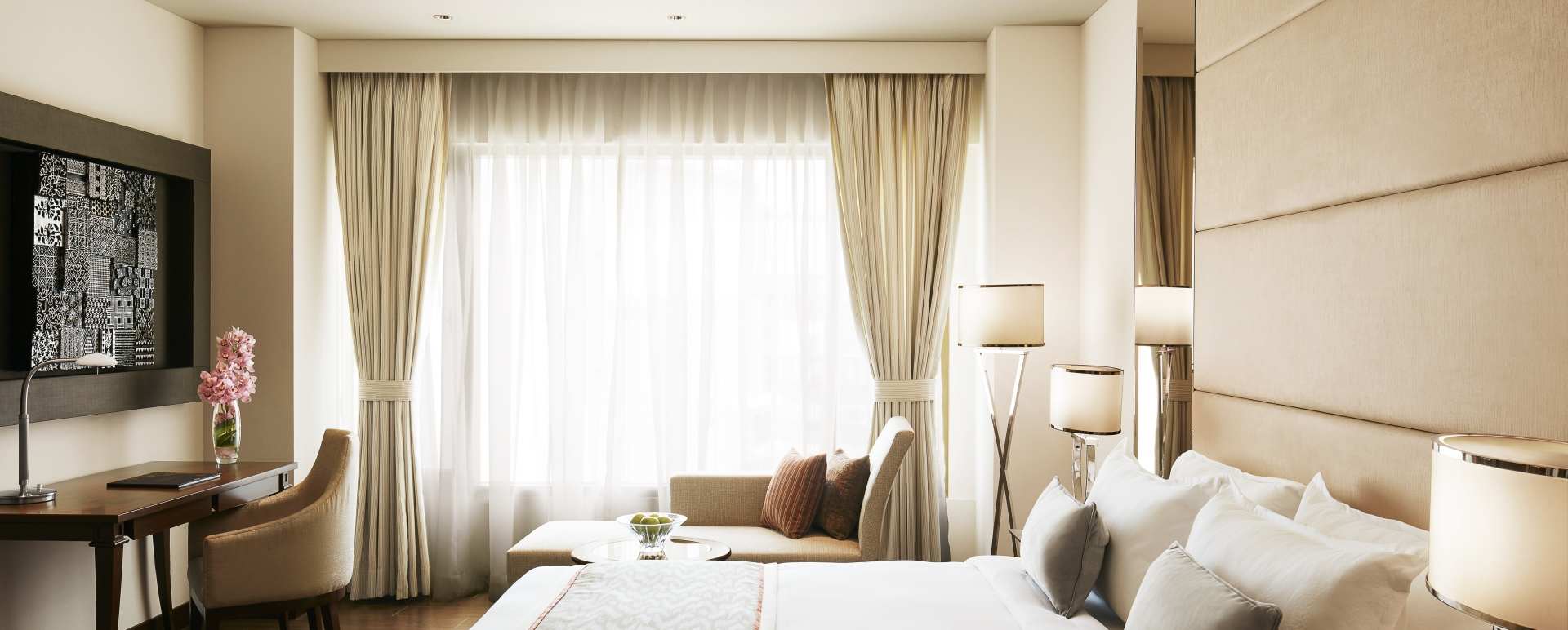 King Size Room - Taj Swarna