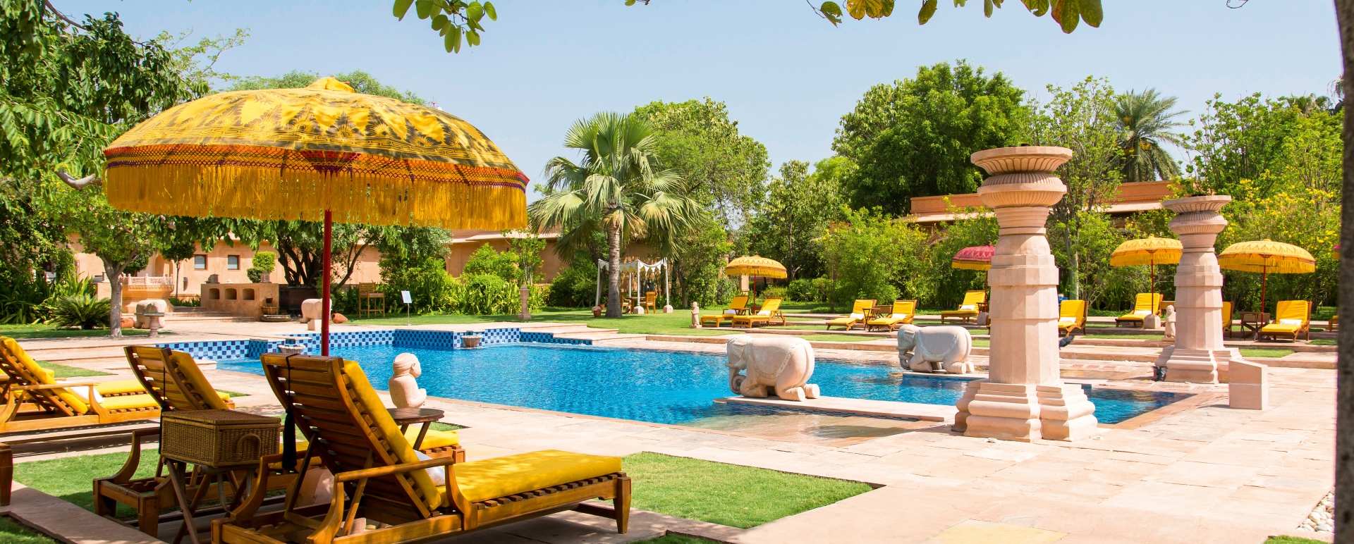 Swimming Pool - The Oberoi Rajvilas