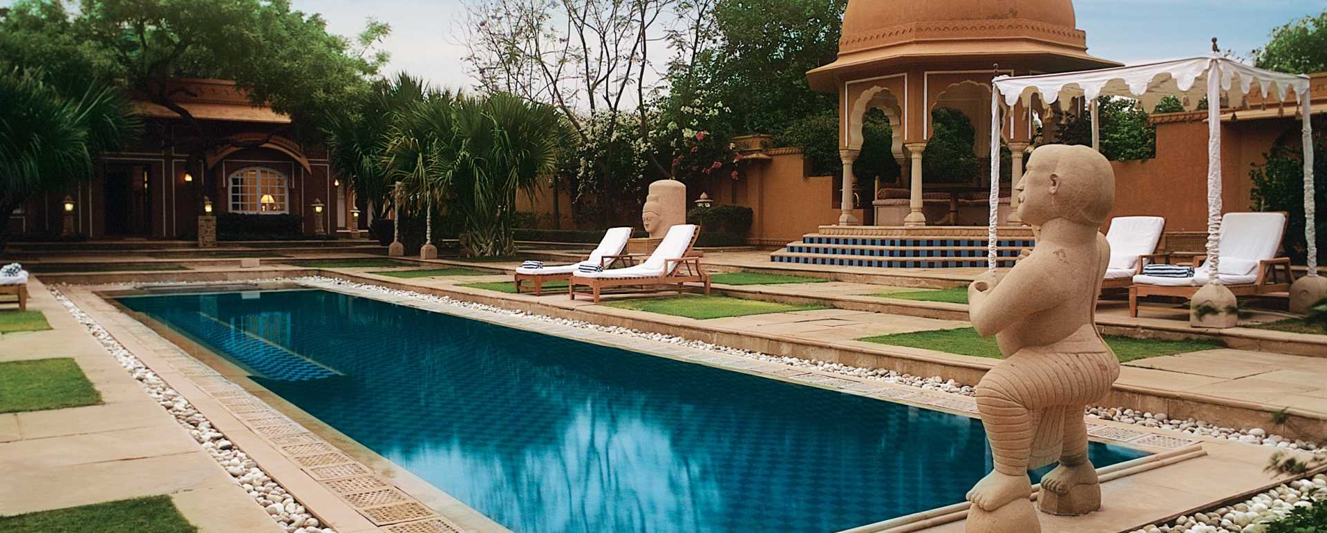 Kohinoor Villa Pool - The Oberoi Rajvilas