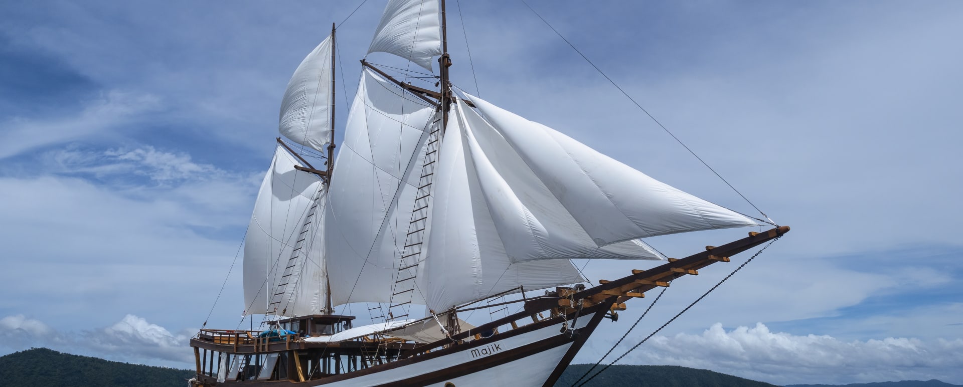 Majik Ship 