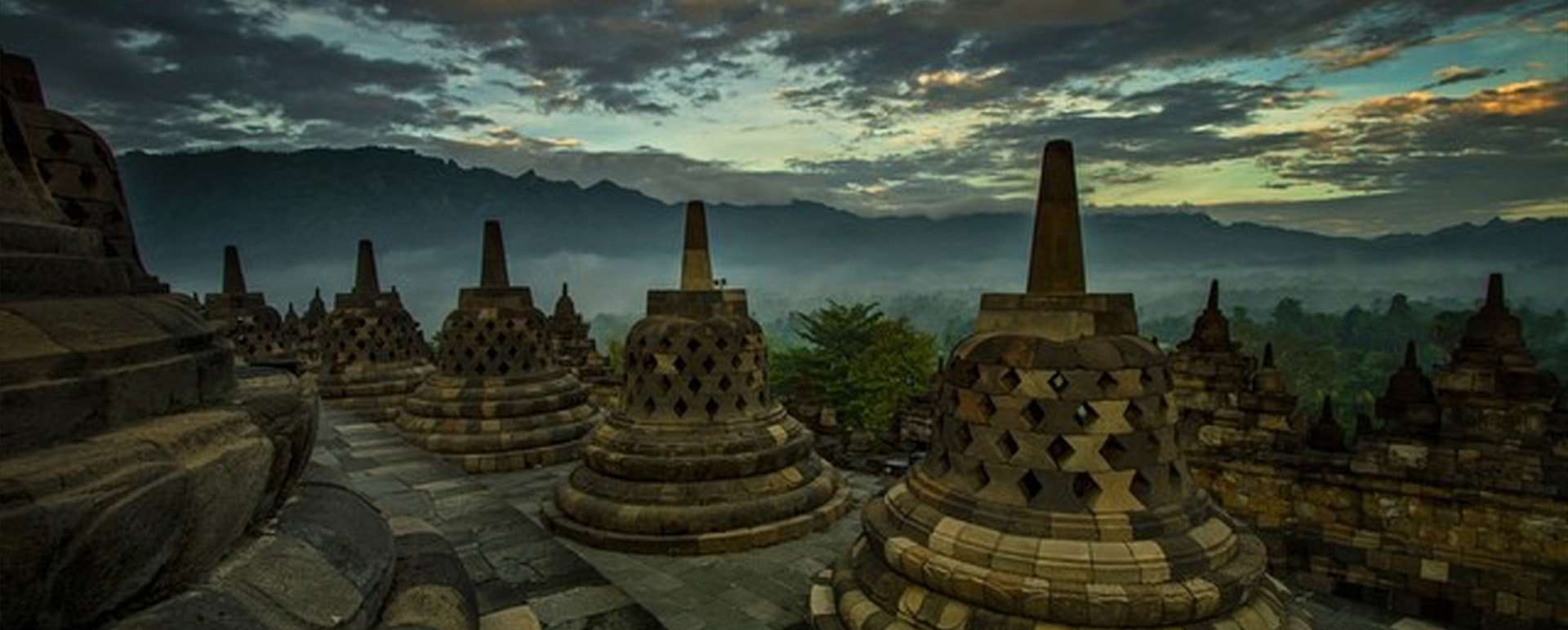 Borobudur Sunrise - MesaStila