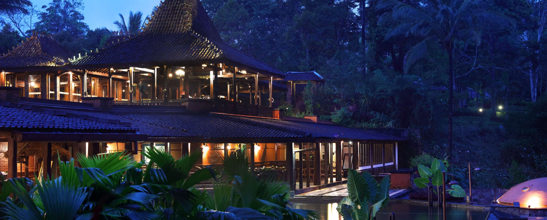 Java Green Restaurant - MesaStila