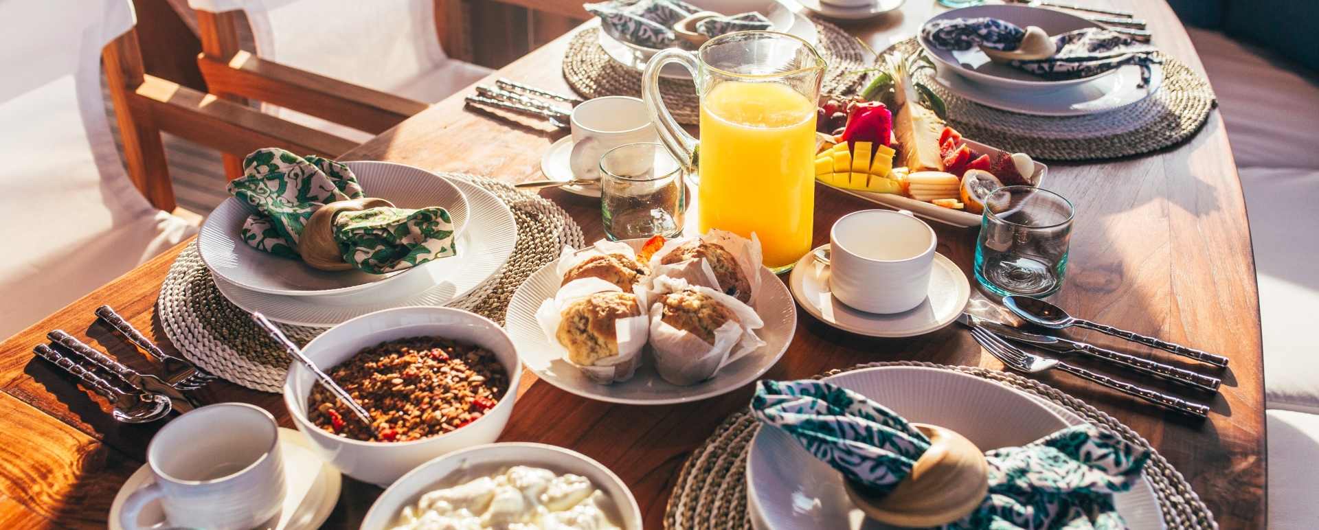 Breakfast - Rascal Luxury Yacht 