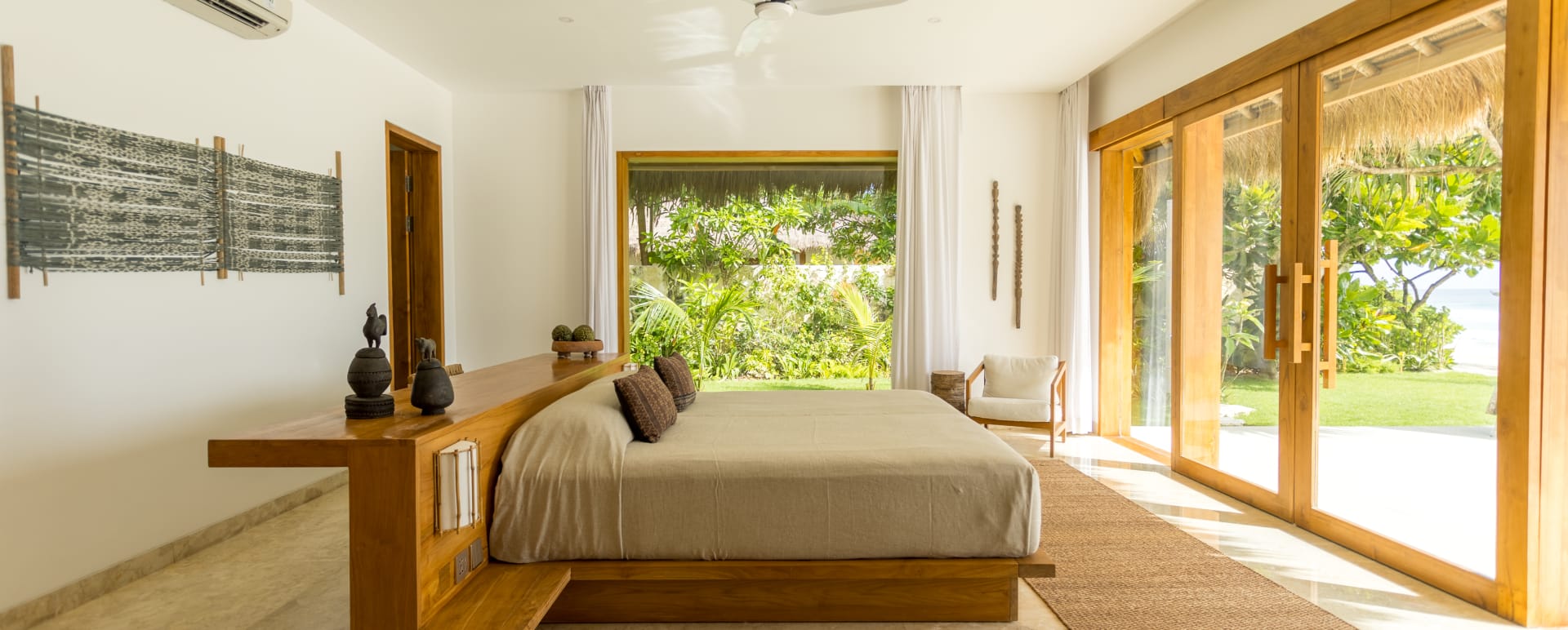 Bedroom interior 