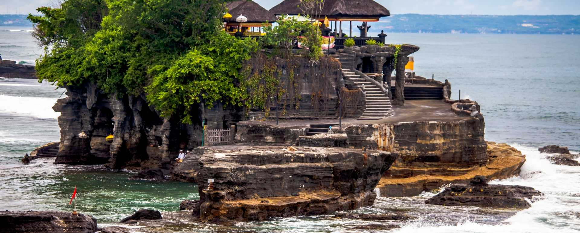 Visit Balis Central Highlands Tanah Lot at Sunset