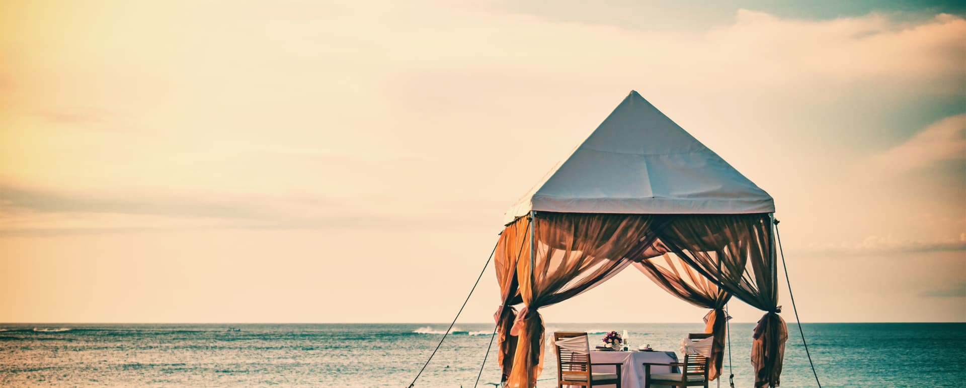 Beach Dining  