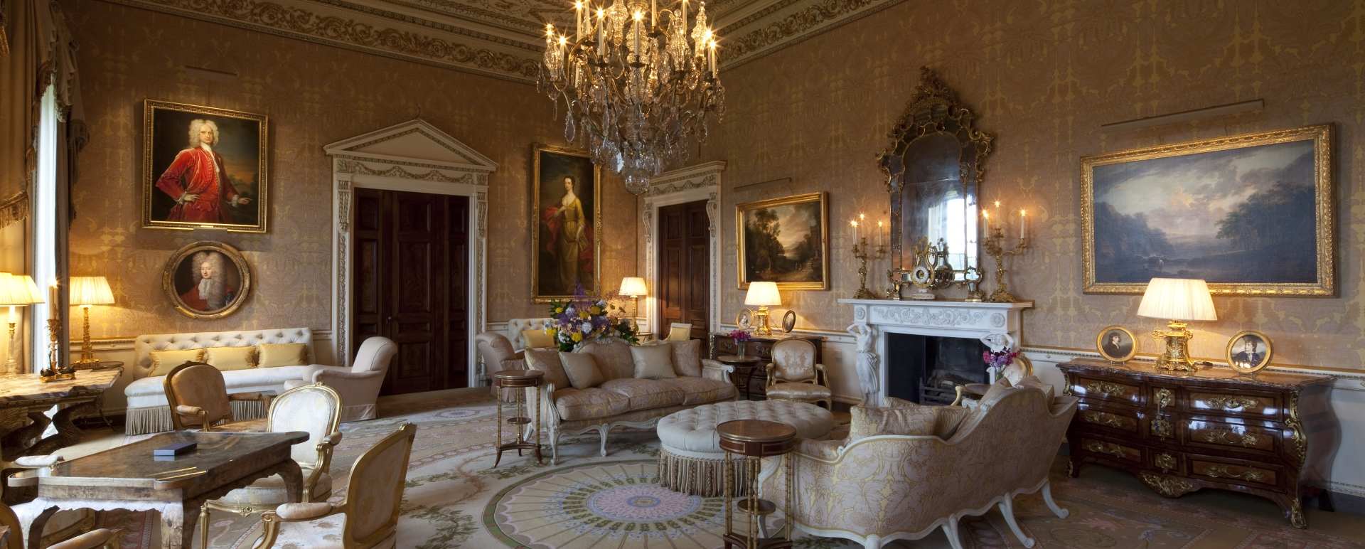 Gold Room 