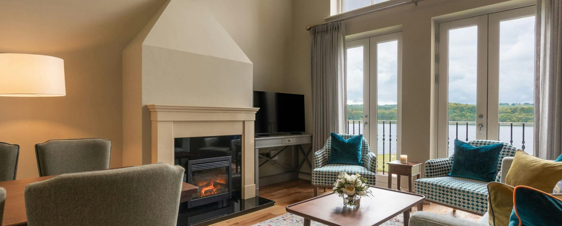 Lake view lodge suite 