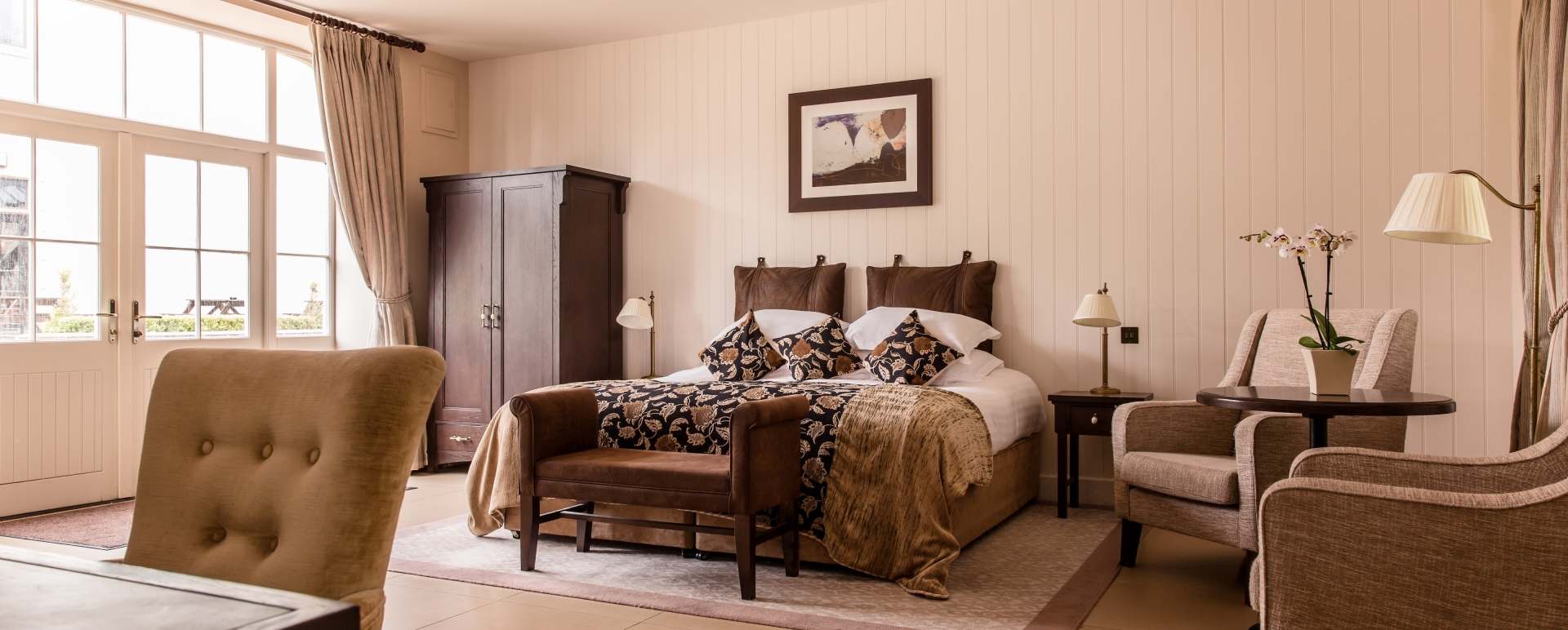 Courtyard Room 