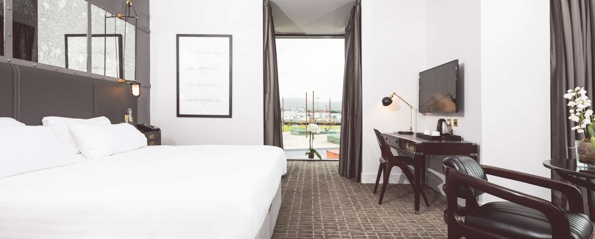 Executive room 