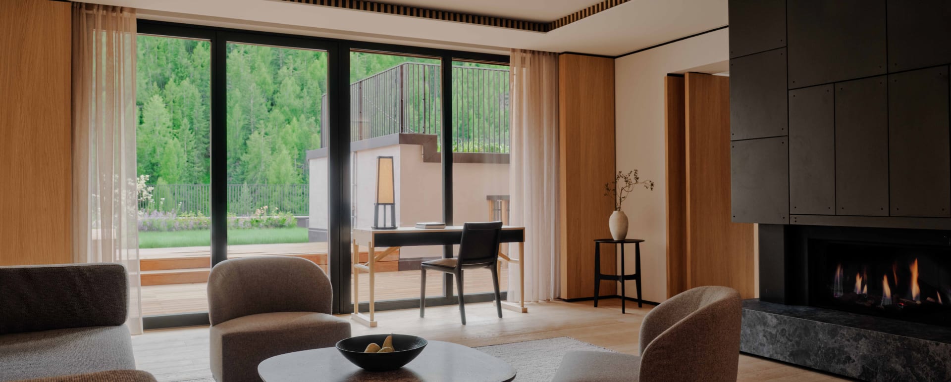 Suite Living Room 