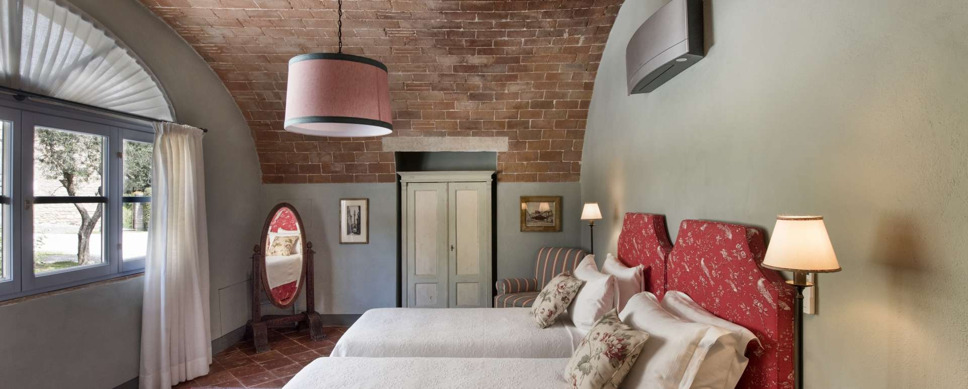 Twin room 