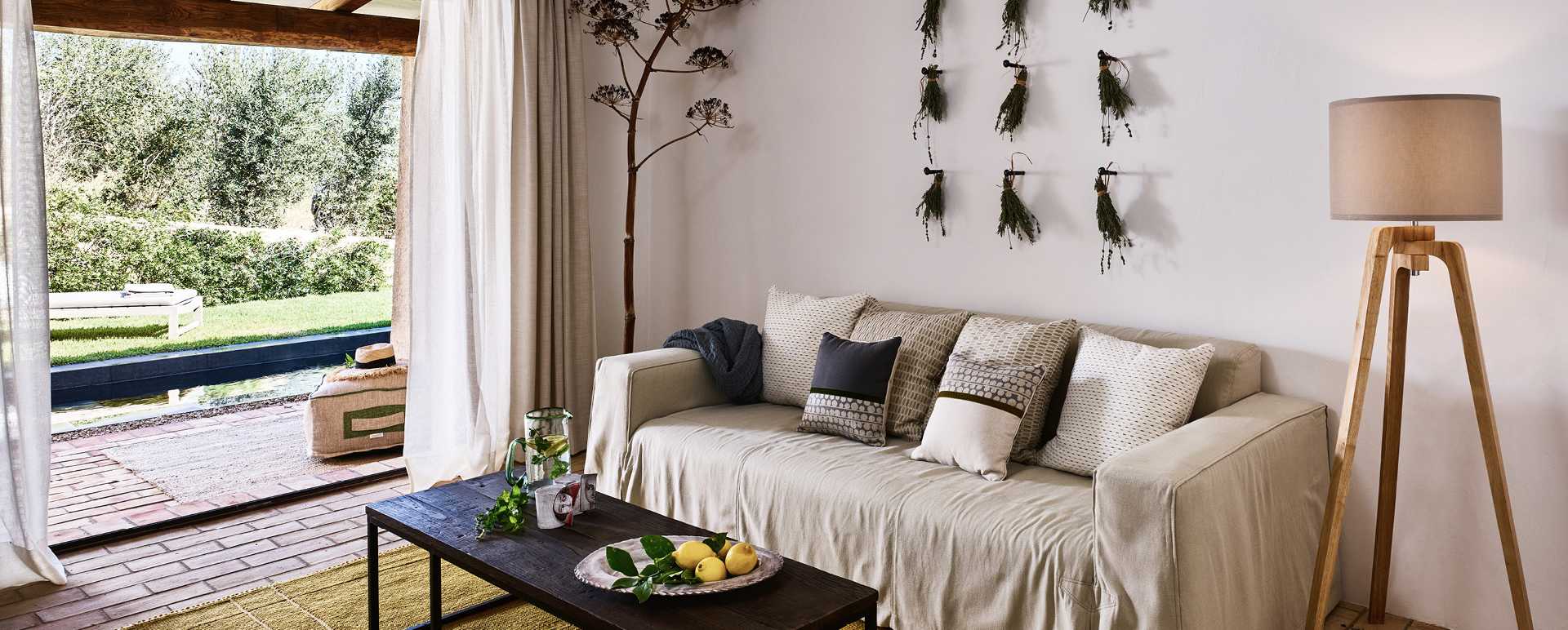 suite lounge 