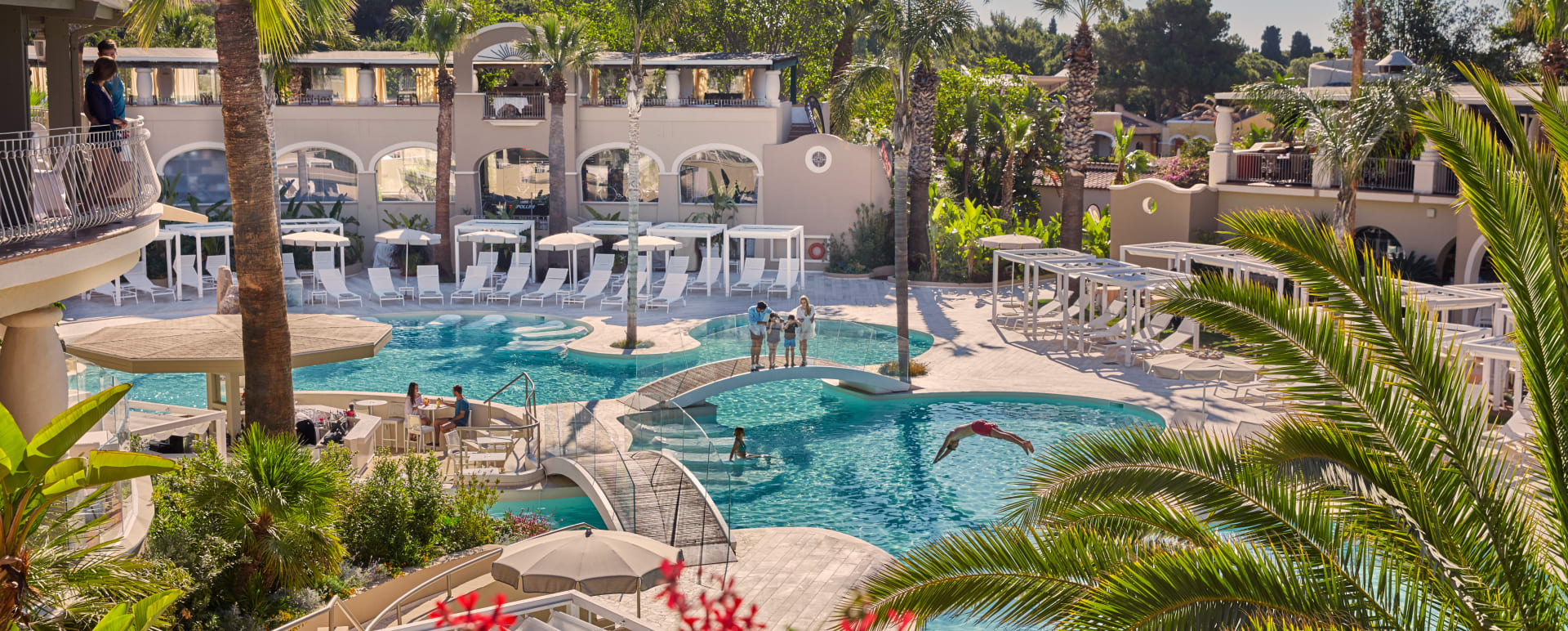 oasis pool 