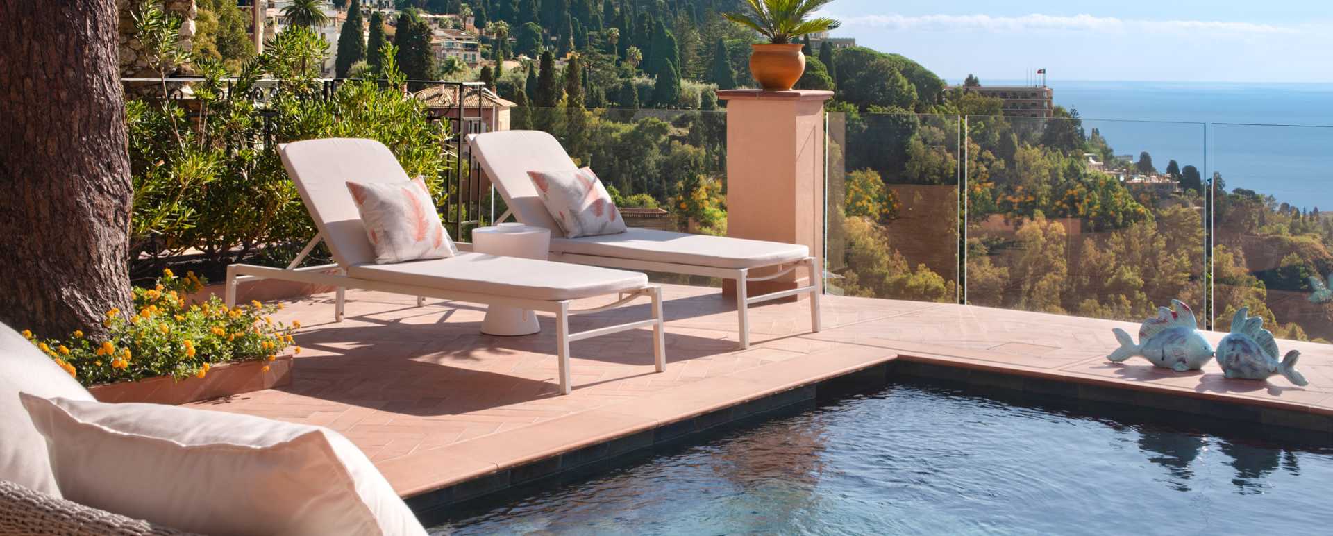 Private Pool 