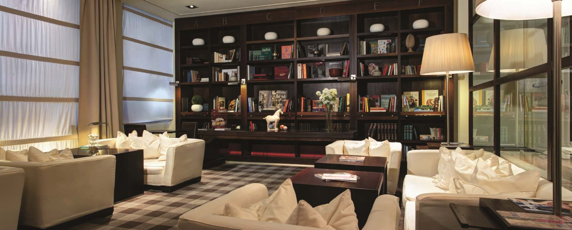 Library - Gallery Hotel Art