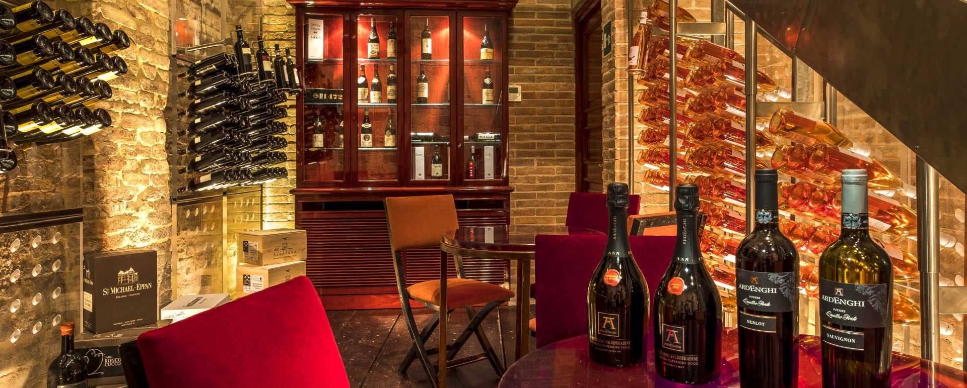 Wine cellar - Grand Hotel Continental Siena
