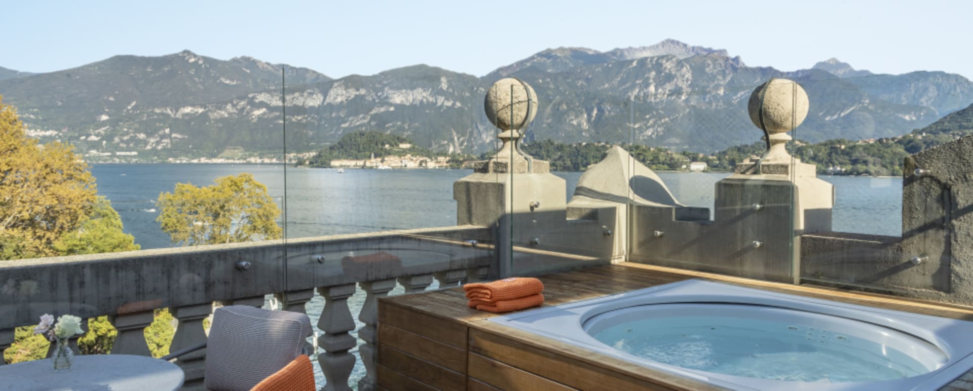 Roof Top Corner Suite 