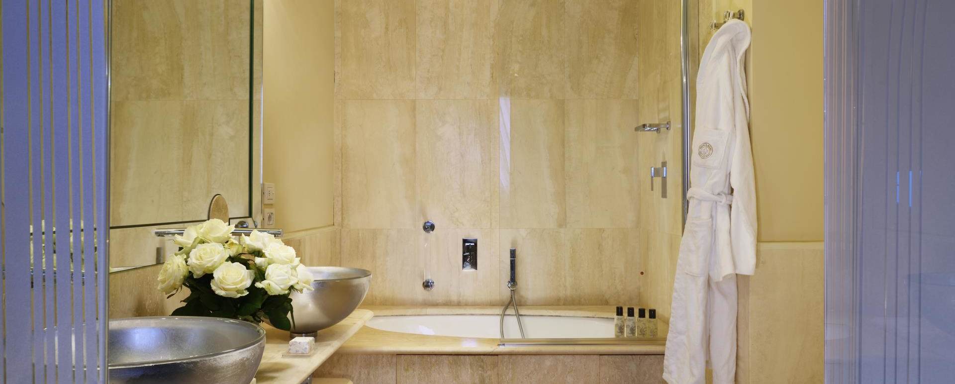Balcony Suite bathroom - Hotel Brunelleschi