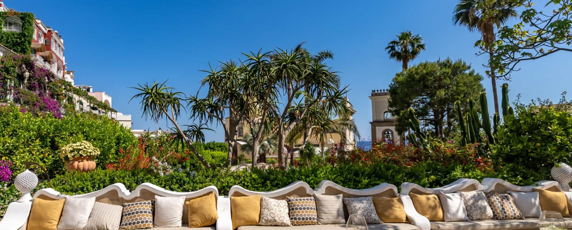 Hotel Palazzo Murat - Outside Seating Area 