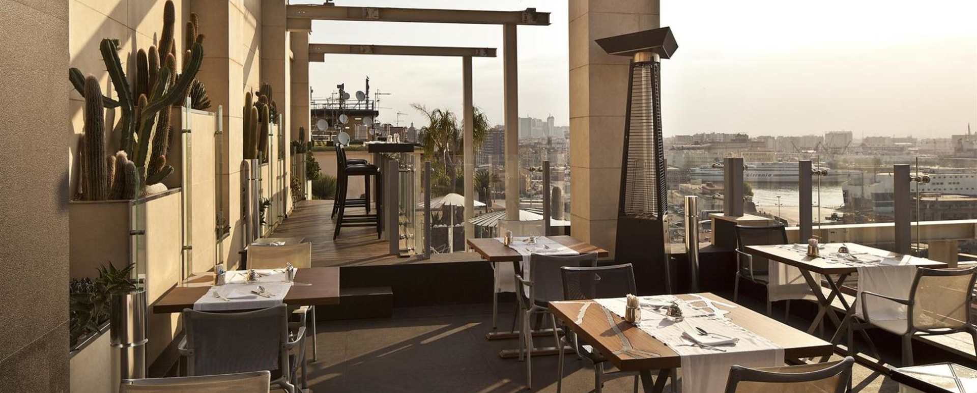 Terrace - Hotel Romeo
