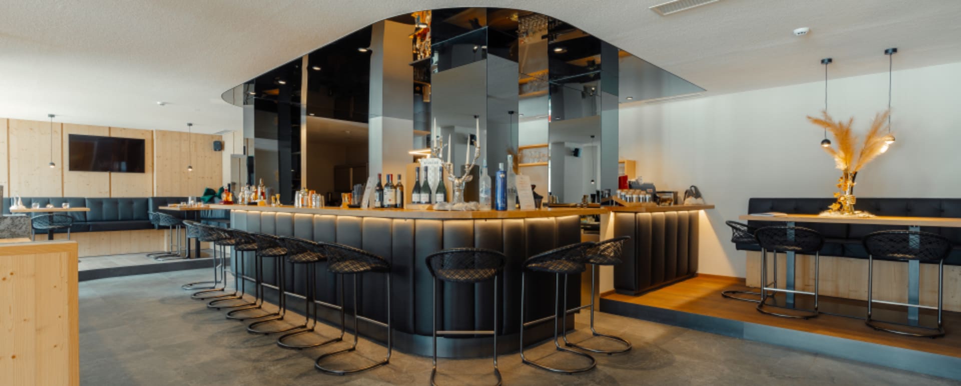 Bar Area 