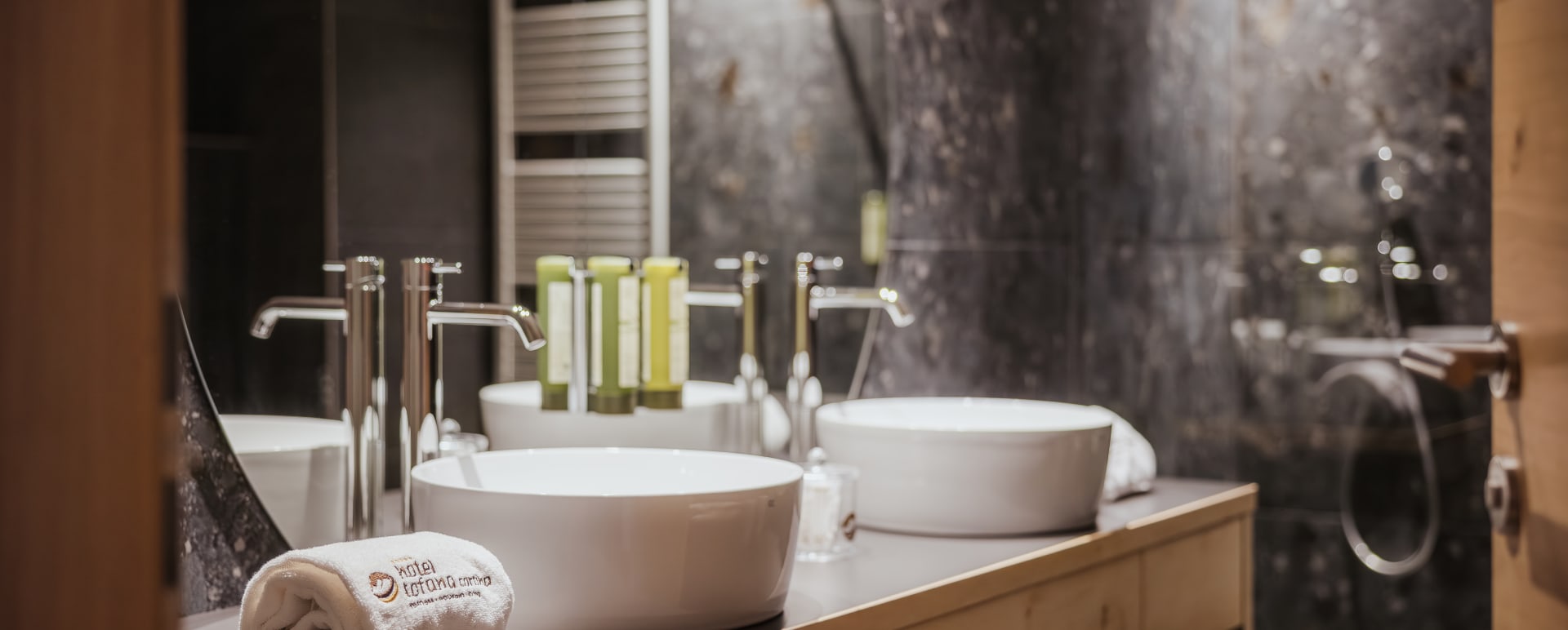 Bathroom Sinks 
