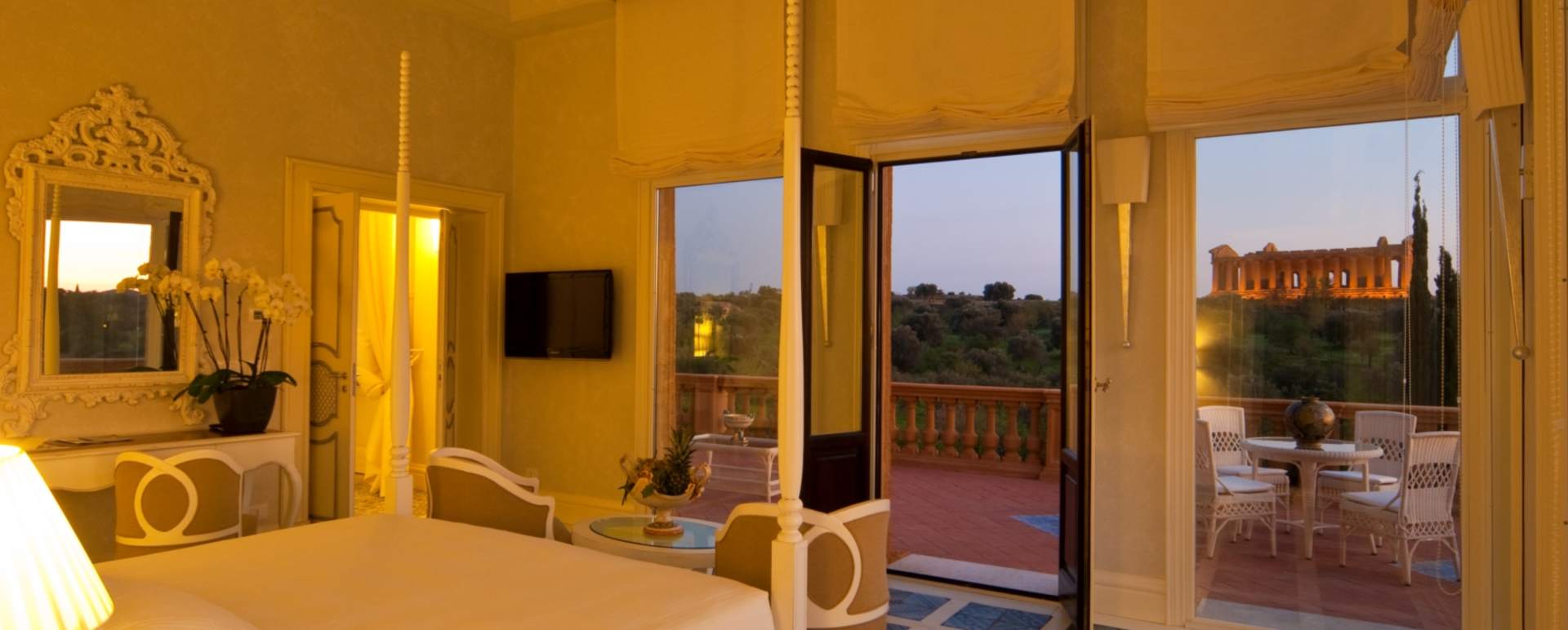 Villa Anthena 