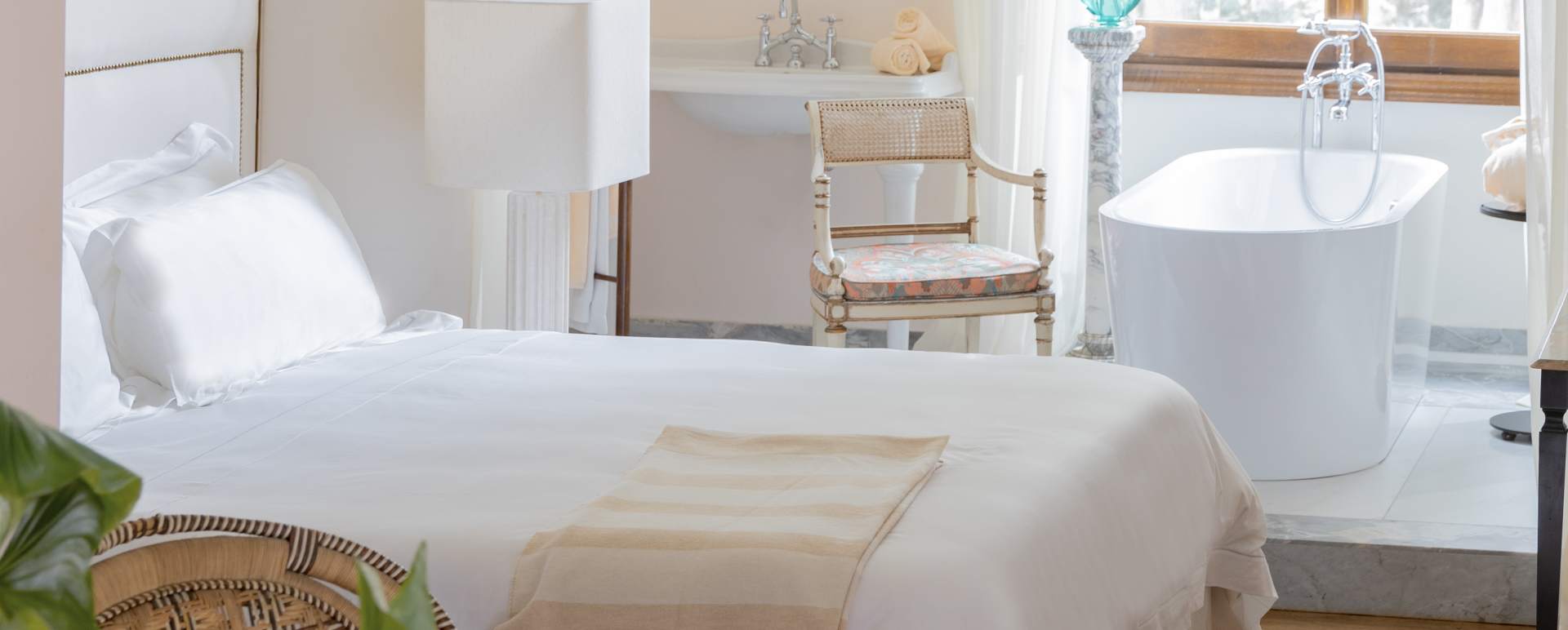 Rooms  Suites 5 
