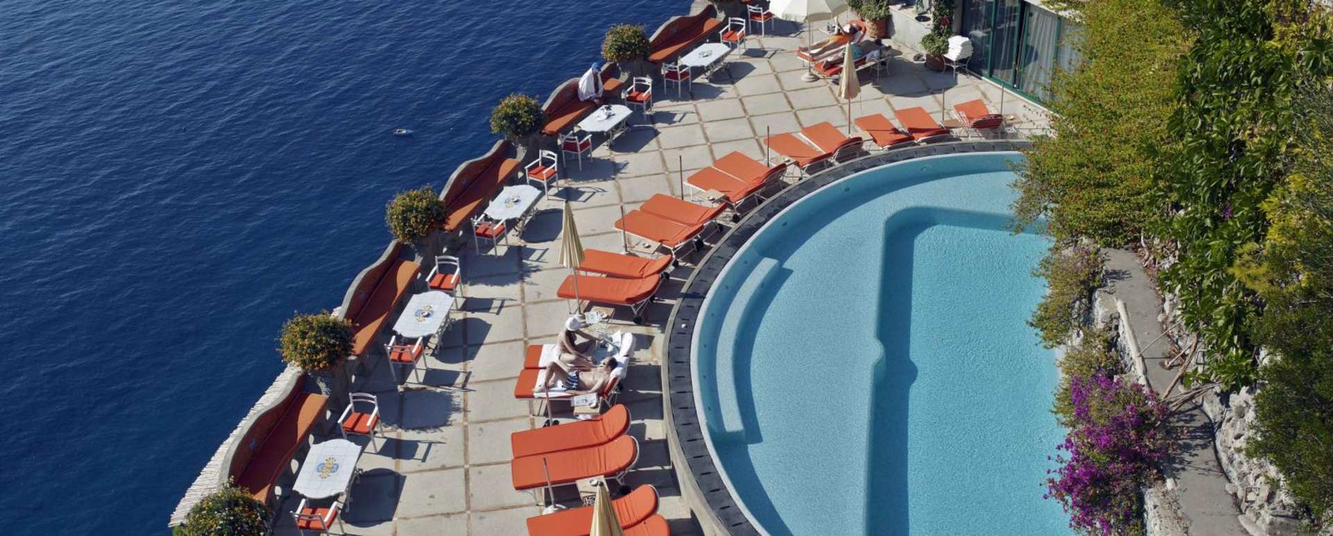 Hotel Pool 