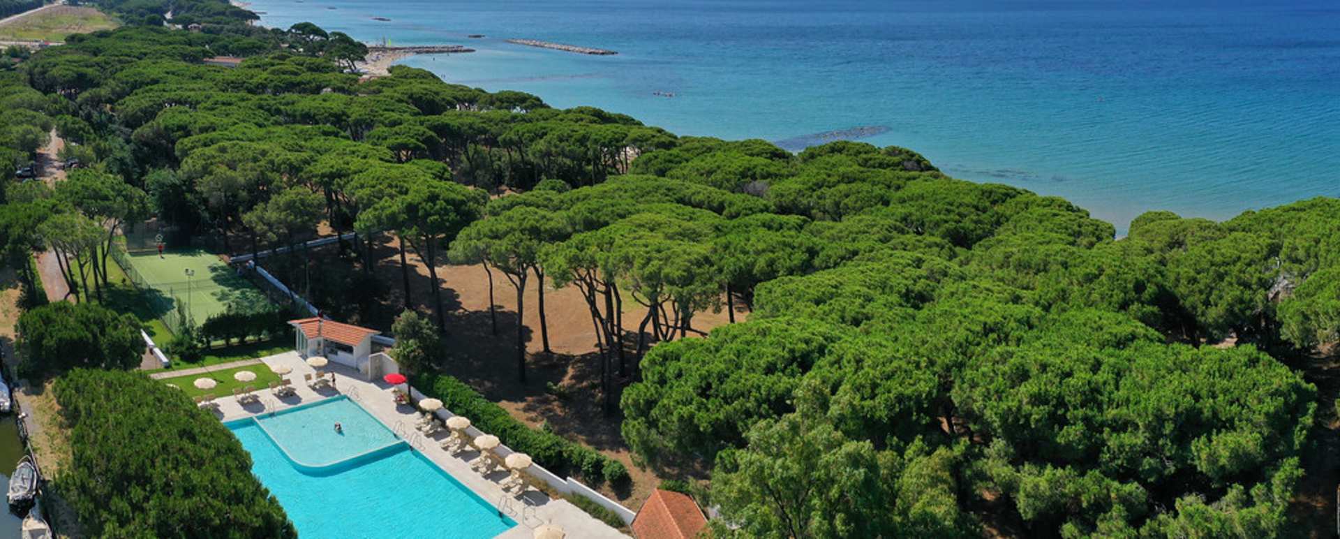 pool/beach 