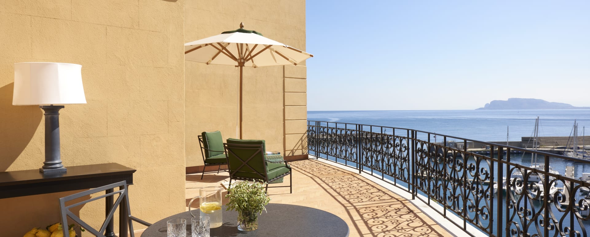 Deluxe room terrace 